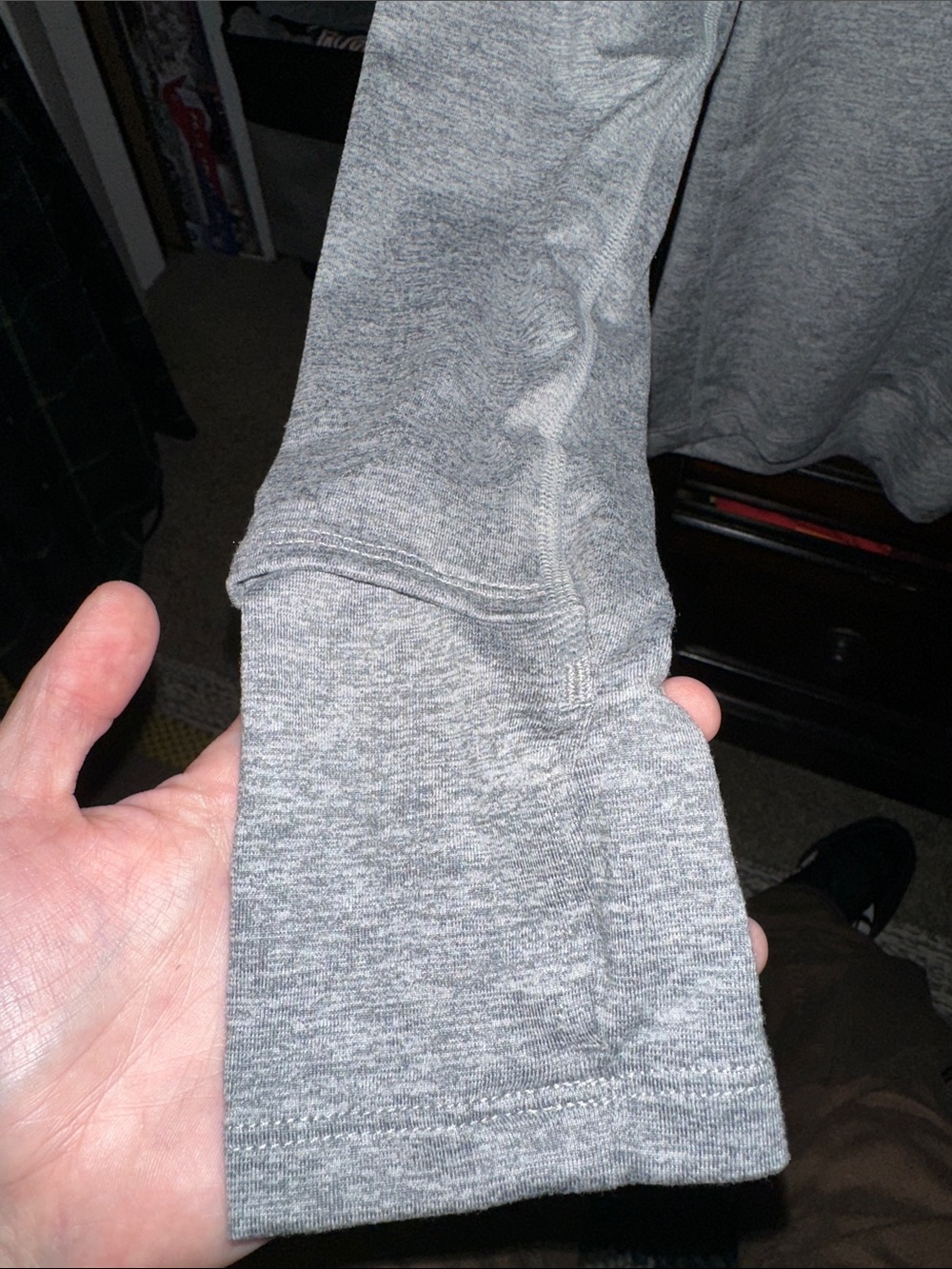 Nike Women’s Light Gray Quarter-Zip Running Pullover - Picture 6 of 6